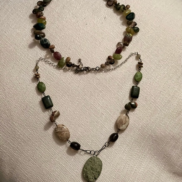Unique Natural Stone Necklace - Picture 2 of 3